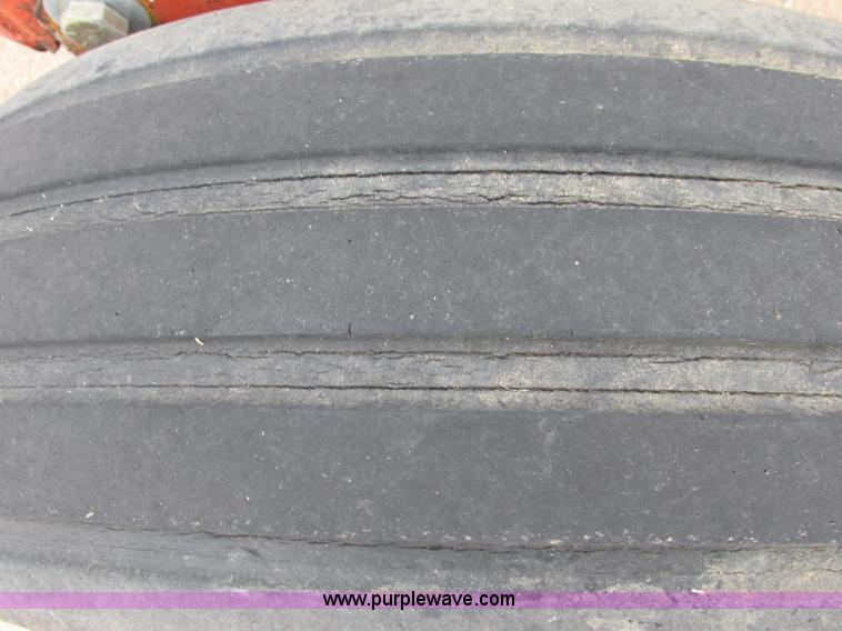 image for item BK9238 Anhydrous ammonia nurse tank