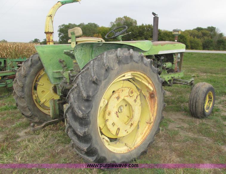image for item H1131 1960 John Deere 2010 tractor