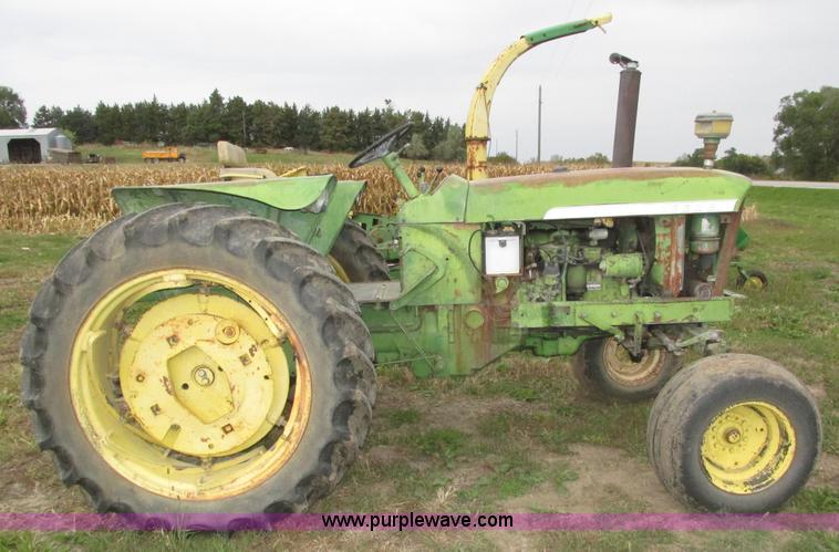 image for item H1131 1960 John Deere 2010 tractor