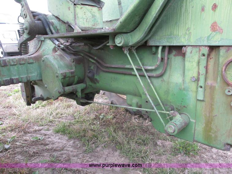 image for item H1131 1960 John Deere 2010 tractor