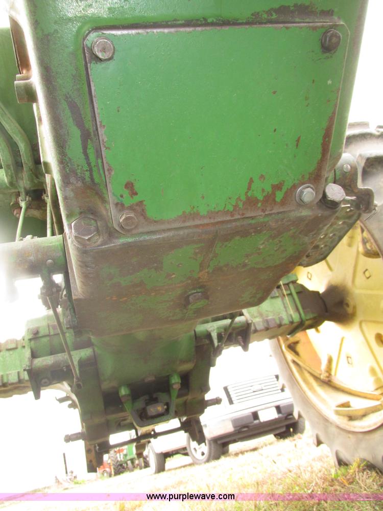 image for item H1131 1960 John Deere 2010 tractor