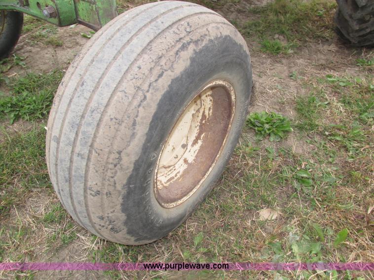 image for item H1131 1960 John Deere 2010 tractor