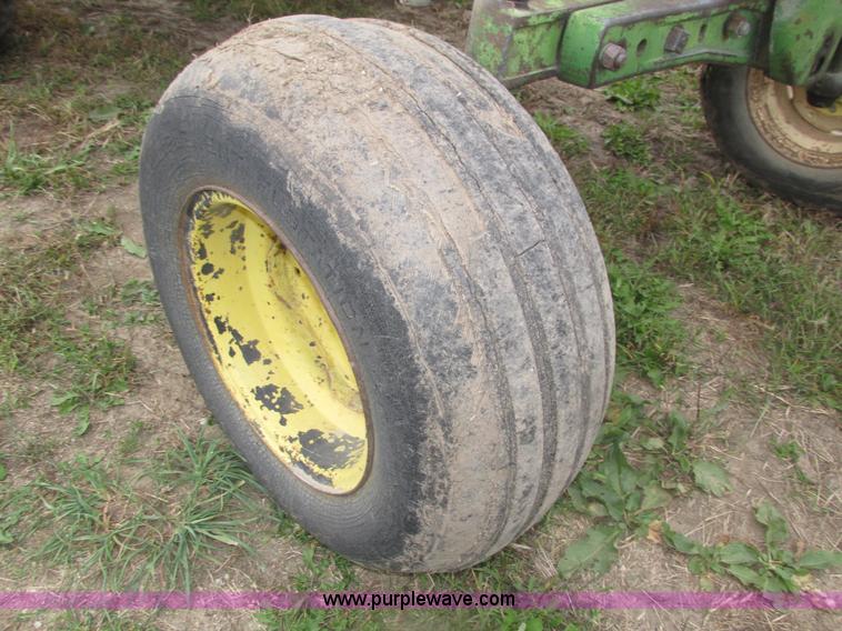 image for item H1131 1960 John Deere 2010 tractor