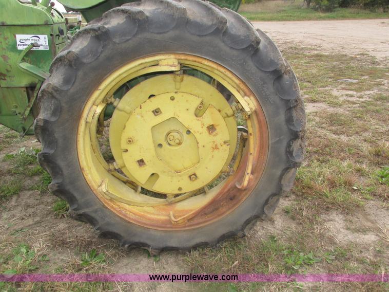 image for item H1131 1960 John Deere 2010 tractor