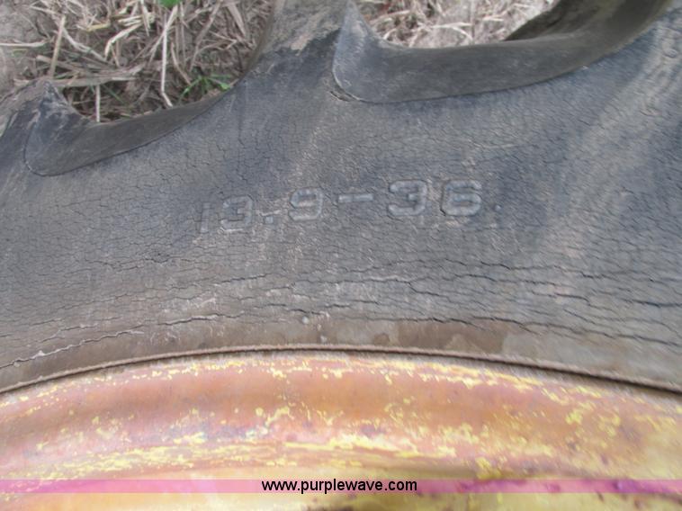 image for item H1131 1960 John Deere 2010 tractor