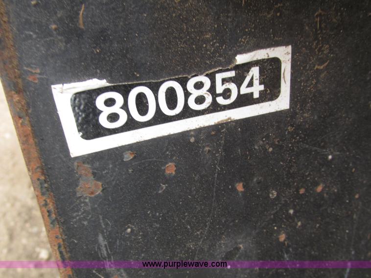 image for item H1132 1991 John Deere 375 skid steer