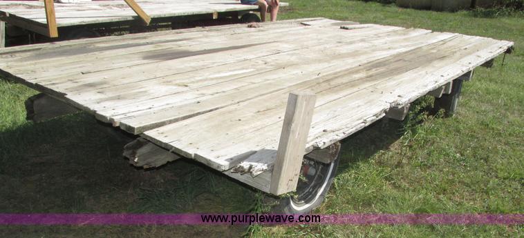 image for item H1156 Shop built hydraulic bale carrier and hay rack