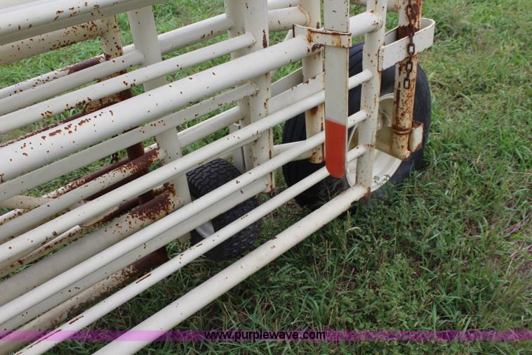 image for item J3621 2007 Wilson wheel corral