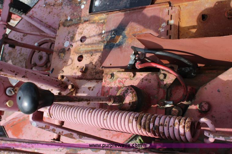 image for item J3649 1948 Farmall Cub tractor