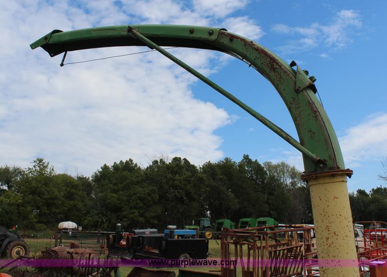 image for item J4392 John Deere 3970 forage harvester