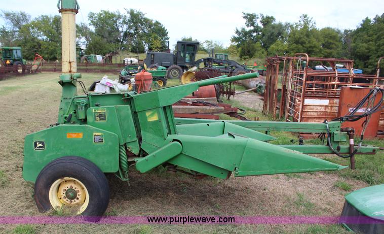 image for item J4392 John Deere 3970 forage harvester