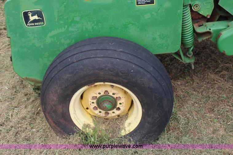 image for item J4392 John Deere 3970 forage harvester