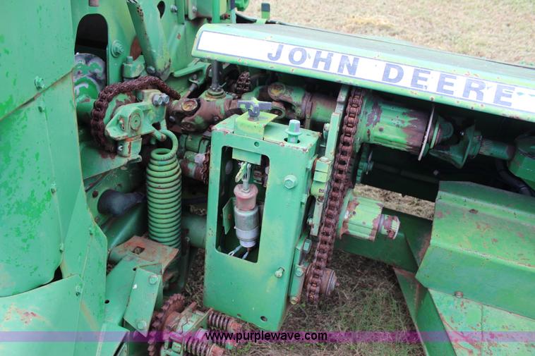 image for item J4392 John Deere 3970 forage harvester
