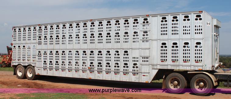 image for item J4401 1997 Barrett livestock trailer