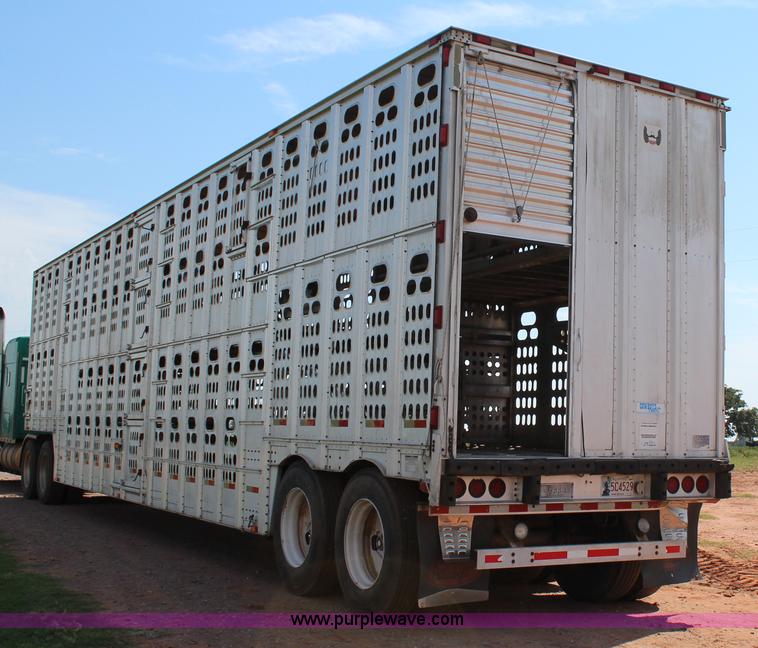 image for item J4401 1997 Barrett livestock trailer