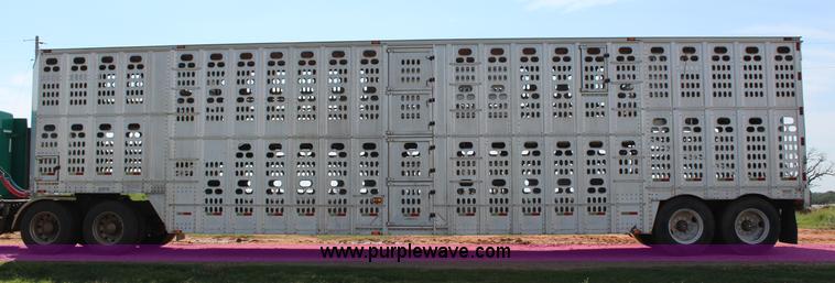 image for item J4401 1997 Barrett livestock trailer