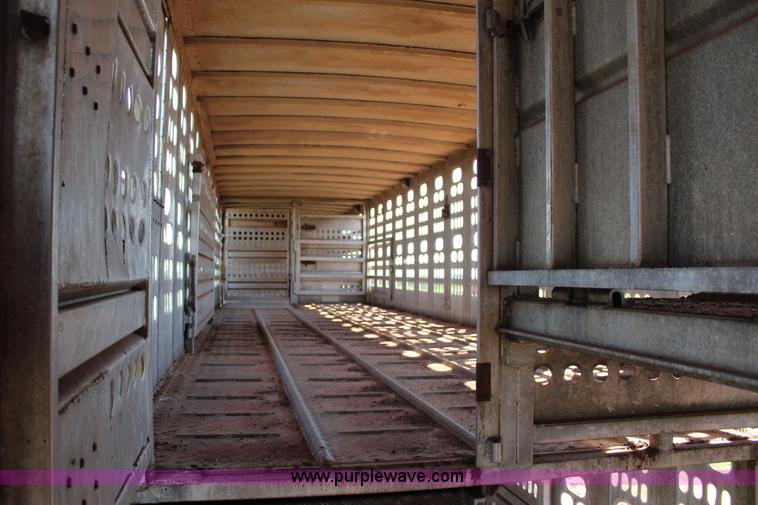 image for item J4401 1997 Barrett livestock trailer