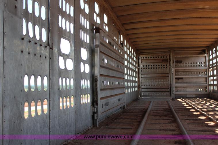 image for item J4401 1997 Barrett livestock trailer