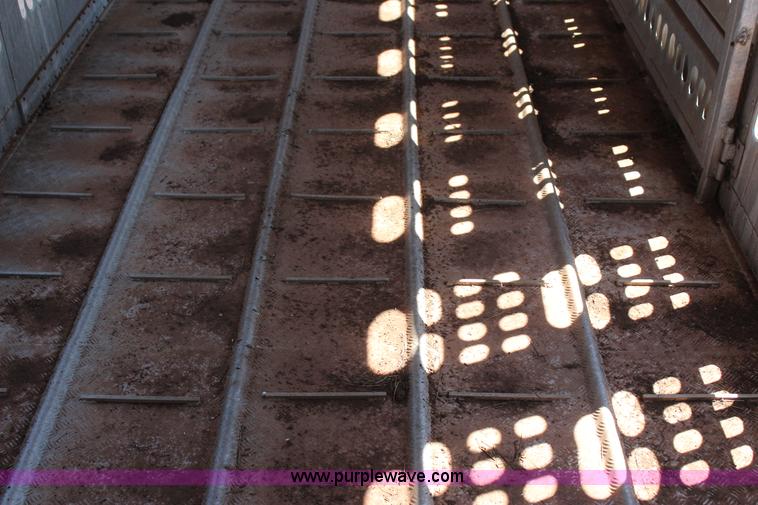 image for item J4401 1997 Barrett livestock trailer