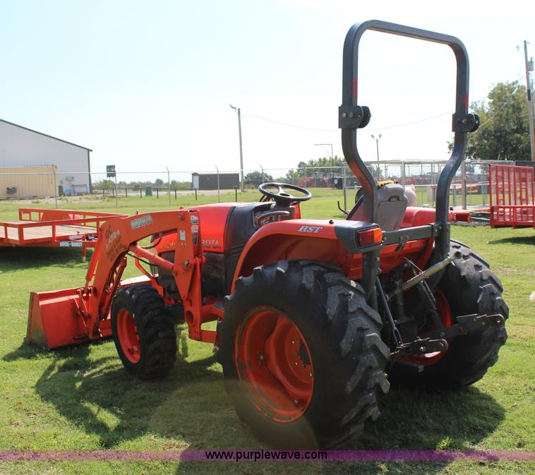 image for item J4404 2007 Kubota L3240 tractor