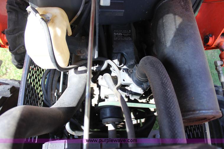 image for item J4404 2007 Kubota L3240 tractor