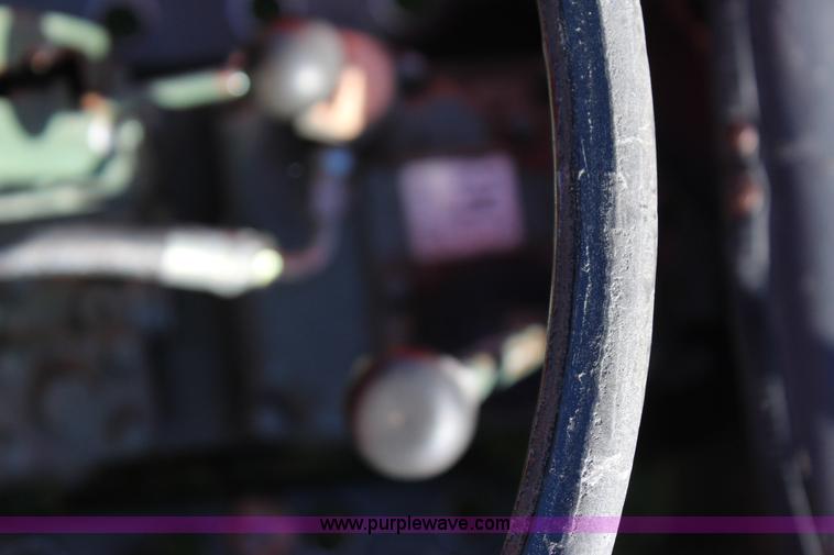 image for item J4414 Yanmar YM3110D MFWD tractor