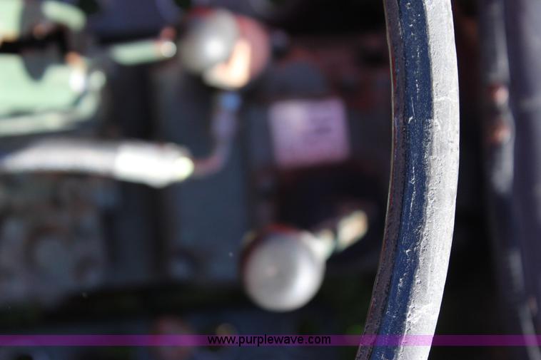 image for item J4414 Yanmar YM3110D MFWD tractor