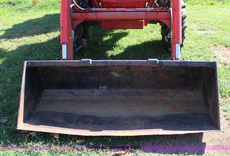 image for item J4414 Yanmar YM3110D MFWD tractor