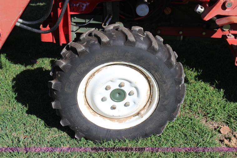 image for item J4414 Yanmar YM3110D MFWD tractor