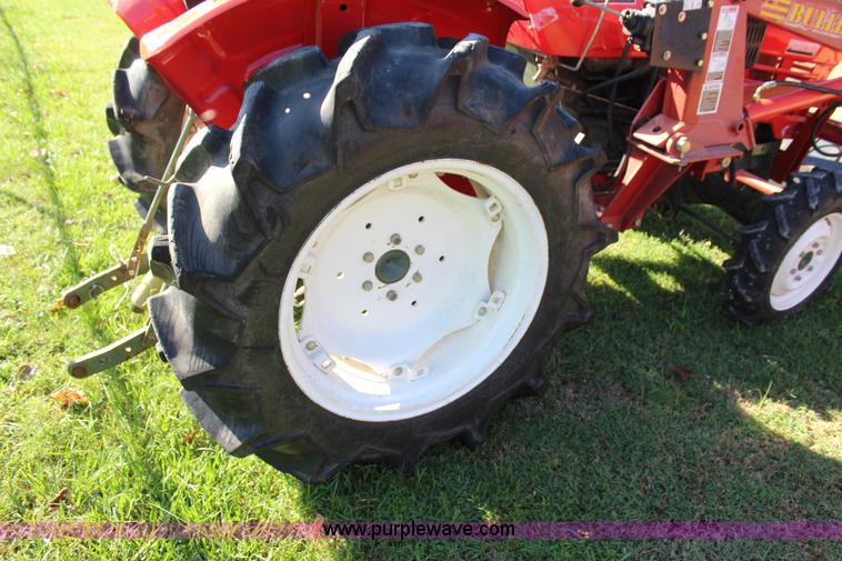 image for item J4414 Yanmar YM3110D MFWD tractor