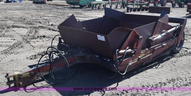 image for item J7106 Reynolds Engler 572 hydraulic scraper