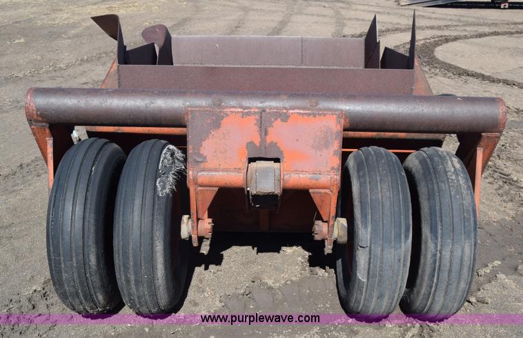 image for item J7106 Reynolds Engler 572 hydraulic scraper