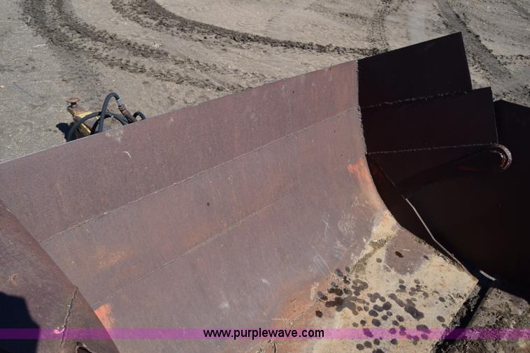 image for item J7106 Reynolds Engler 572 hydraulic scraper