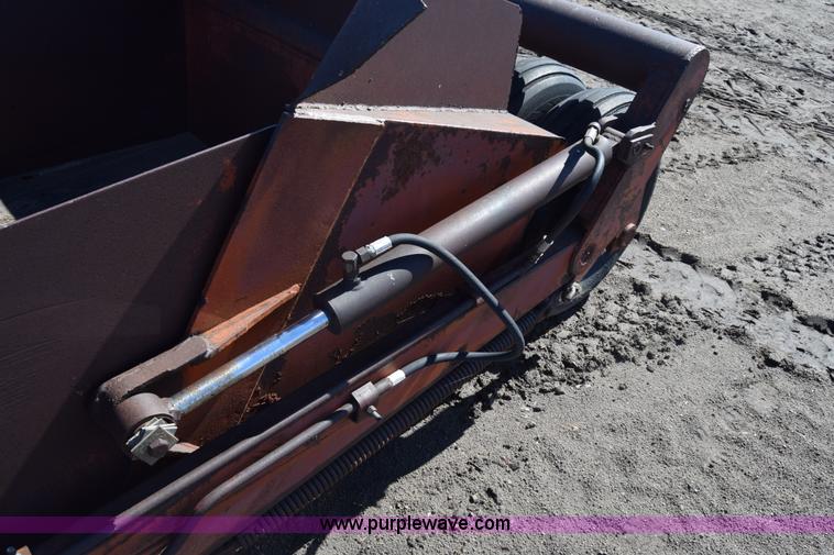 image for item J7106 Reynolds Engler 572 hydraulic scraper