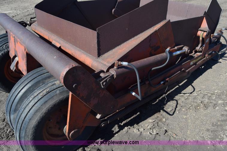 image for item J7106 Reynolds Engler 572 hydraulic scraper