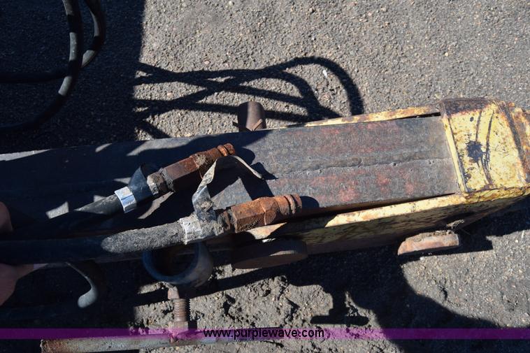 image for item J7106 Reynolds Engler 572 hydraulic scraper