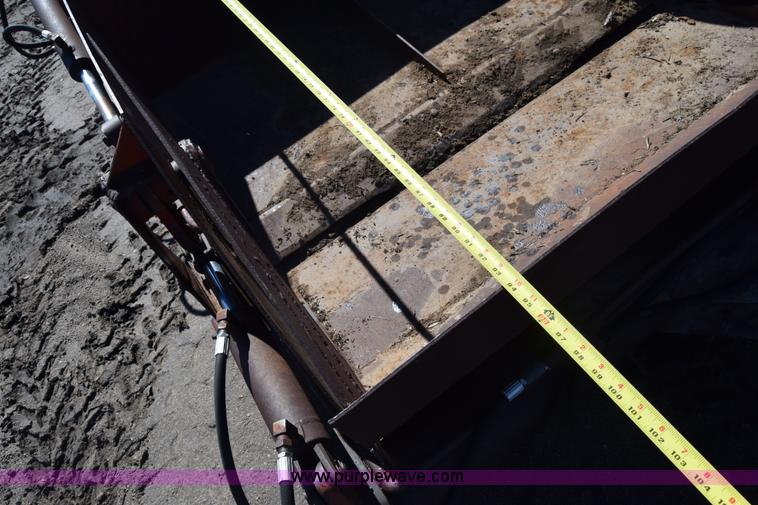 image for item J7106 Reynolds Engler 572 hydraulic scraper