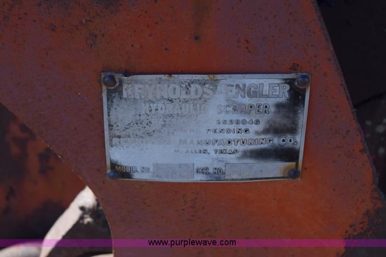 image for item J7106 Reynolds Engler 572 hydraulic scraper