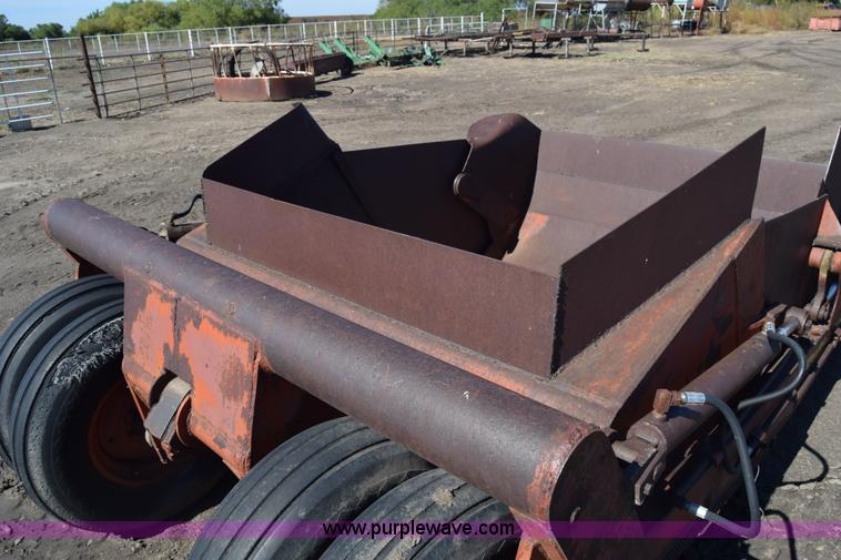 image for item J7106 Reynolds Engler 572 hydraulic scraper