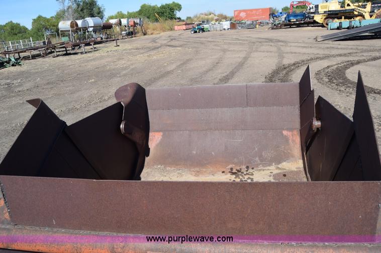 image for item J7106 Reynolds Engler 572 hydraulic scraper