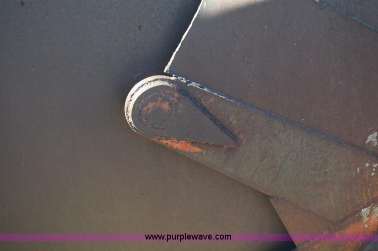 image for item J7106 Reynolds Engler 572 hydraulic scraper