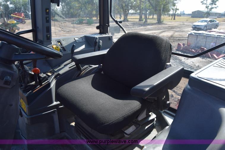 image for item J7108 New Holland 6640 tractor