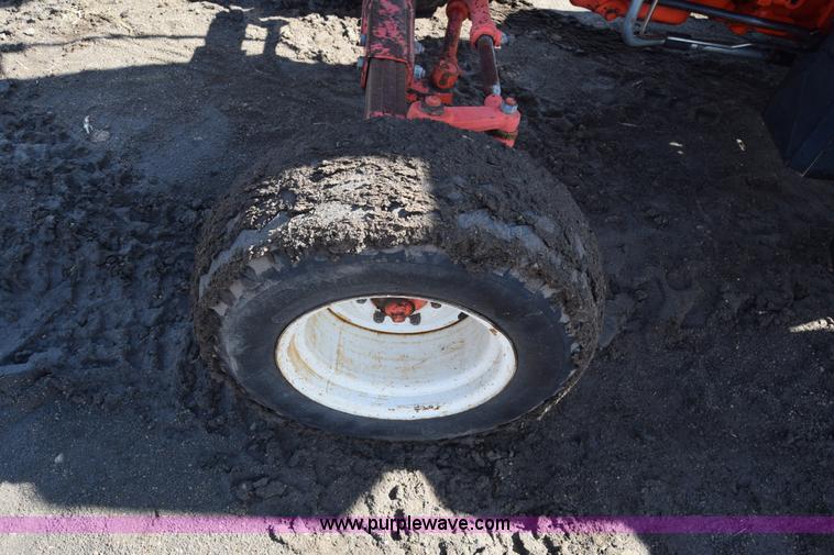 image for item J7108 New Holland 6640 tractor