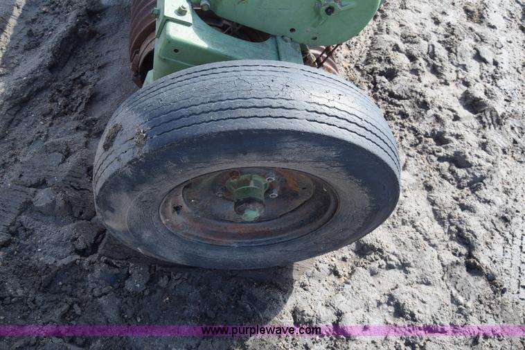 image for item J7110 Brillion Cultipacker seeder