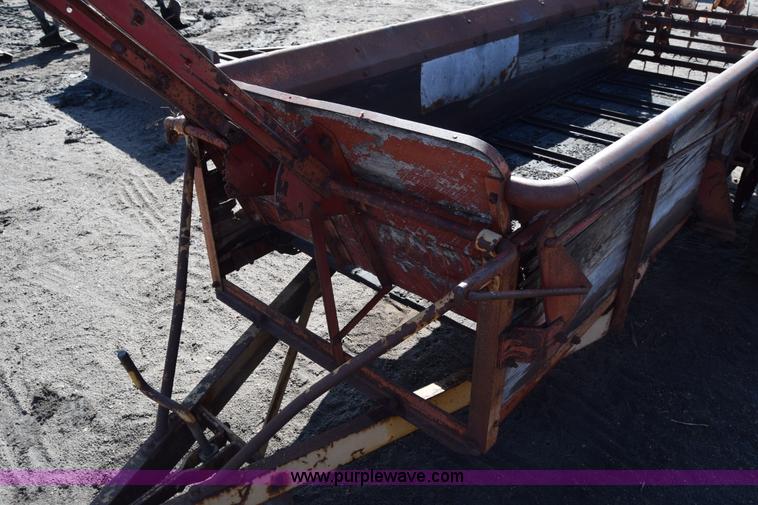 image for item J7118 Massey-Harris manure spreader
