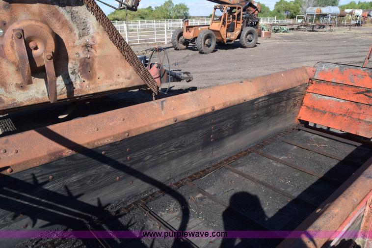 image for item J7118 Massey-Harris manure spreader