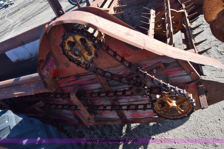 image for item J7118 Massey-Harris manure spreader