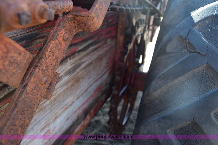 image for item J7118 Massey-Harris manure spreader