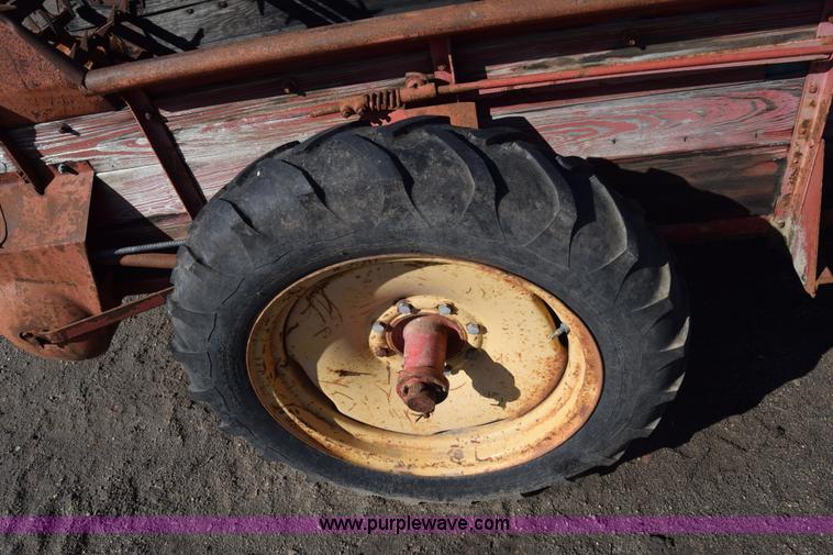image for item J7118 Massey-Harris manure spreader