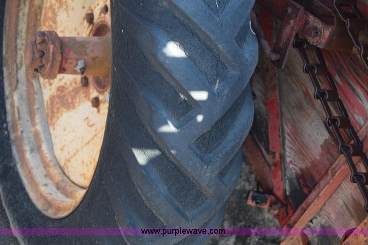 image for item J7118 Massey-Harris manure spreader